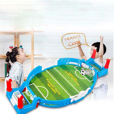 مجال كرة القدم ميني للتفاعل بين الوالدين والأطفال