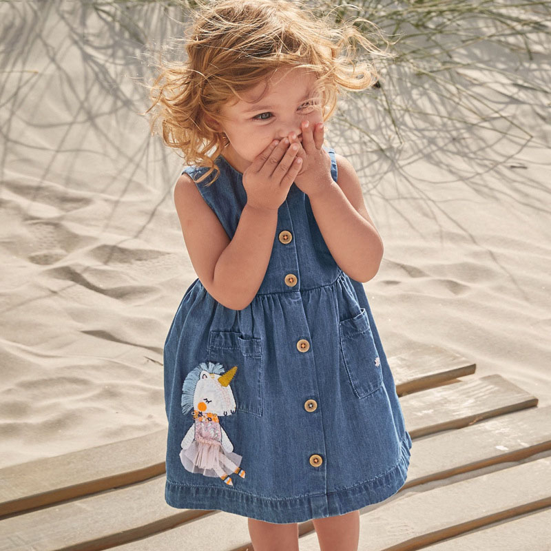 فستان صيفي بناتي من الدنيم