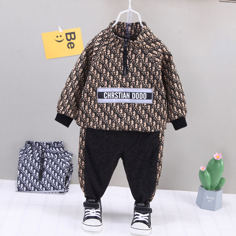 طقم سويت شيرت بنقشة كلاسيكية + بنطال للفتيان