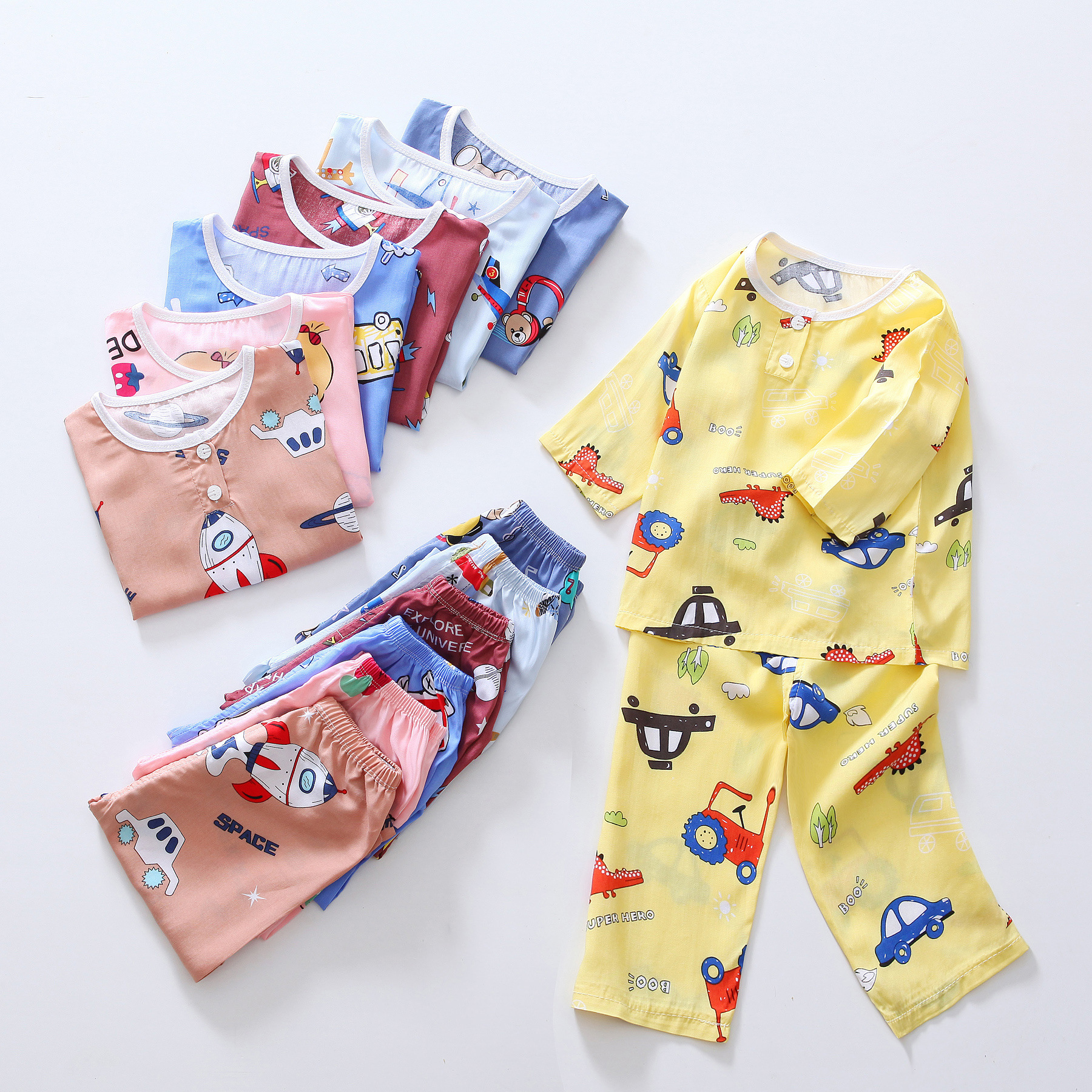 طقم بيجامة للأطفال من مجموعة صيف